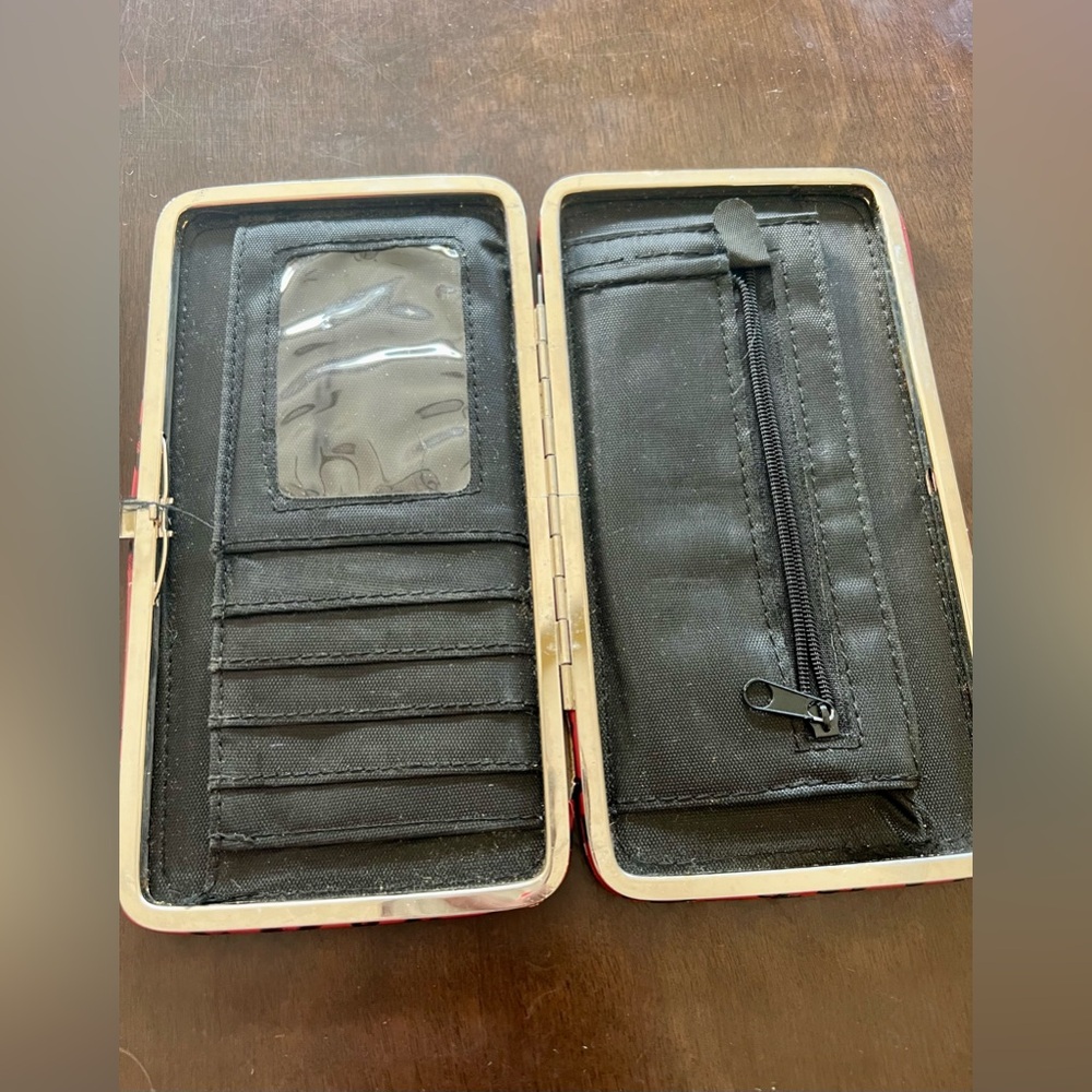 Wallet - Picture 5 of 6